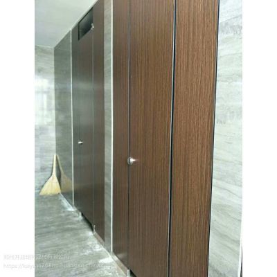 知名的衛生間隔斷板供應商|鄭州衛生間隔斷施工效果