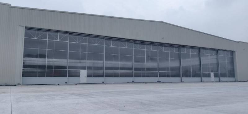 河北捷德門業(yè)突破超大跨度機庫門技術壁壘，以智能創(chuàng)新引領工業(yè)門行業(yè)升級